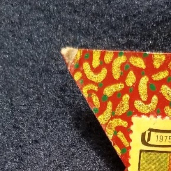 Holiday Jewelry - Grenada 1975 Christmas Stamp Brooch - Picture 6 of 12